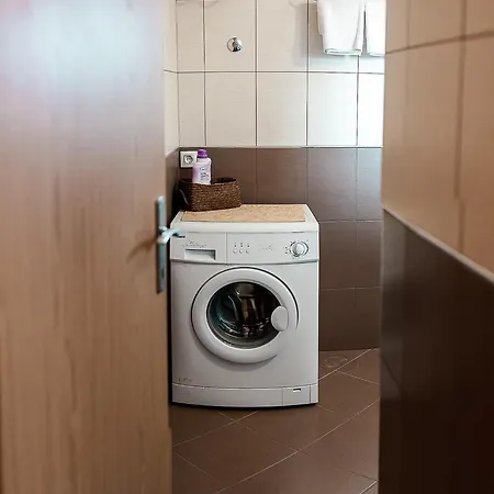 شقة Senjo